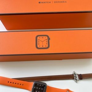 Hermes iwatch in Silver Stainless Steel Case with Attelage Double Gold strap